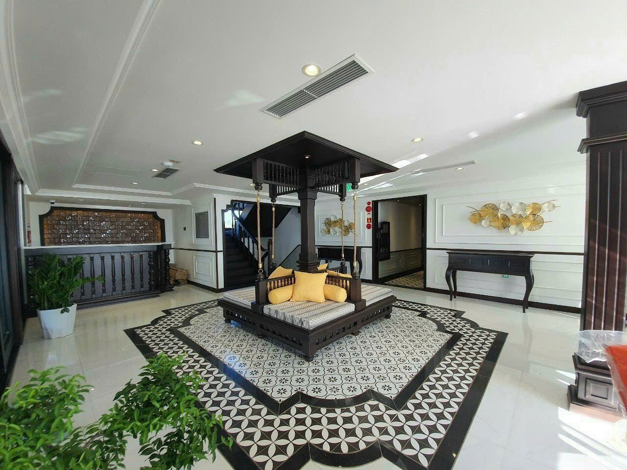 Gạch ốp lát - Công Ty TNHH Thương Mại Tổng Hợp Minh Tiến